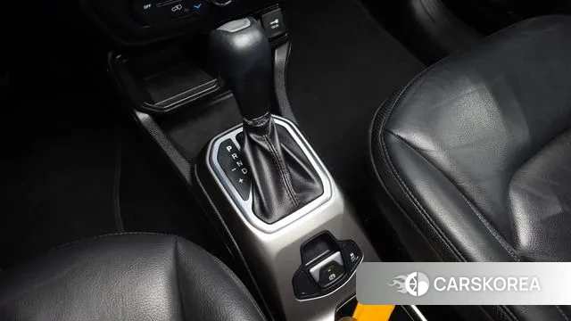 Jeep Renegade id 3626707 из Кореи 19