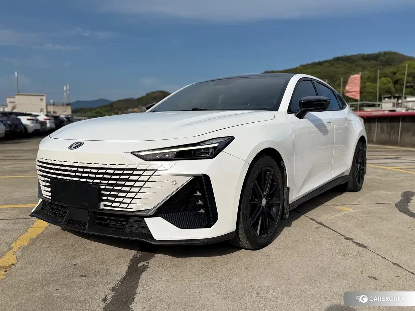 Chang'an Changan UNI-V id 4589253 из Китая 13