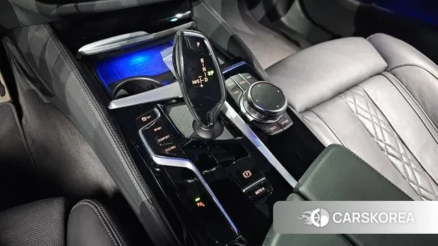 BMW 5 Series (G30) id 3437573 из Кореи 19