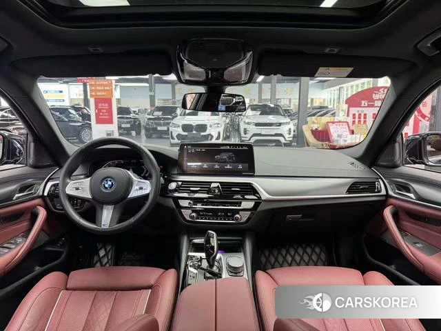 BMW 5 series PHEV id 4261179 из Китая 9