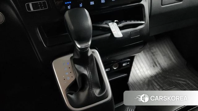 Hyundai Staria id 4201870 из Кореи 35