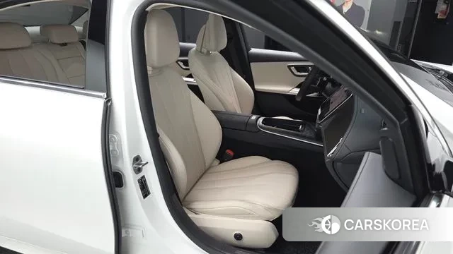 Mercedes-Benz E-Class W214 id 3628903 из Кореи 19