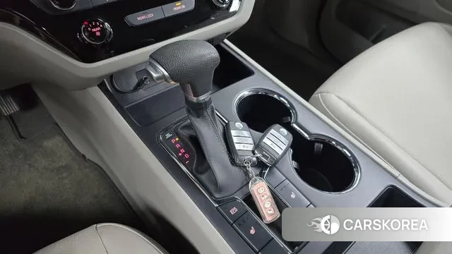 Kia The New Carnival id 2976768 из Кореи 19