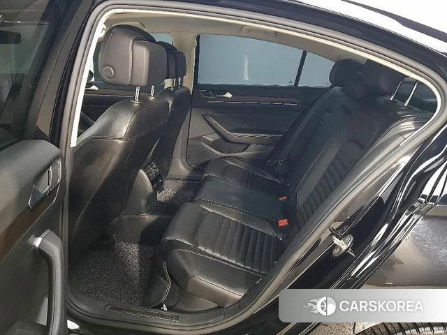 Volkswagen Passat GT (B8) id 3801618 из Кореи 19