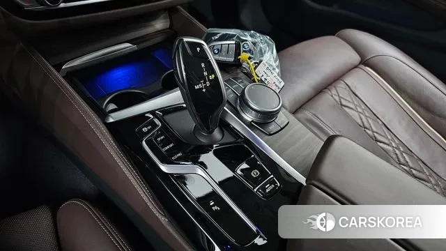 BMW 5 Series (G30) id 3012188 из Кореи 19