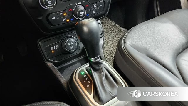 Jeep Renegade id 4424856 из Кореи 33