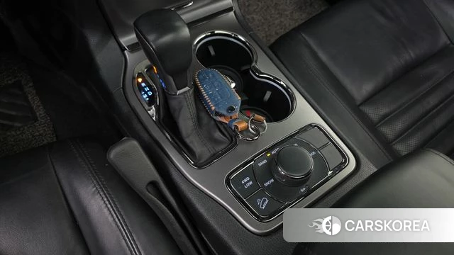Jeep Grand Cherokee id 4708261 из Кореи 32