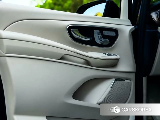 Mercedes-Benz V-class id 4272207 из Китая 25
