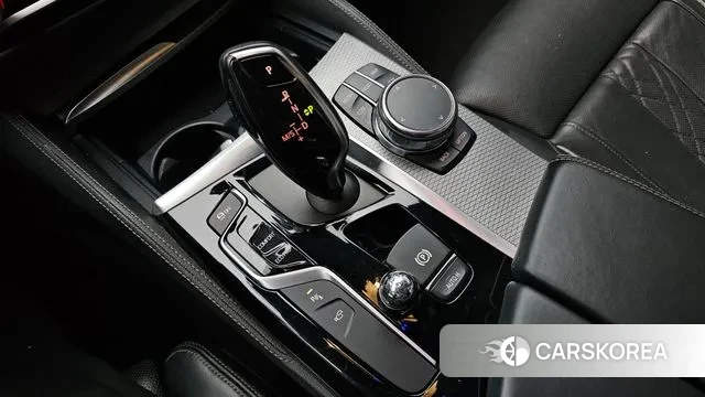 BMW 5 Series (G30) id 3641515 из Кореи 19