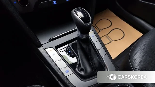 Hyundai Avante AD id 3112875 из Кореи 19