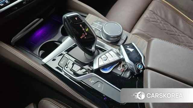 BMW 5 Series (G30) id 3965968 из Кореи 19