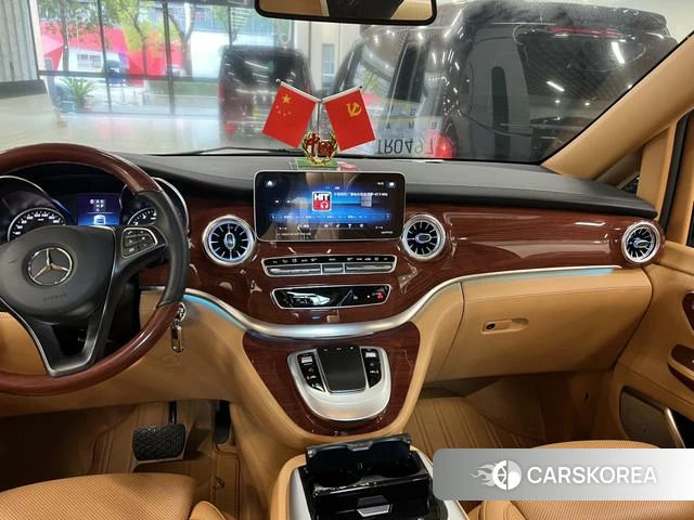 Mercedes-Benz V-class id 4277649 из Китая 16