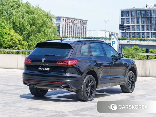 Volkswagen Touareg id 4359113 из Китая 13
