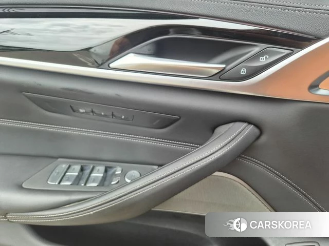 BMW 5 Series (G30) id 4736758 из Кореи 19