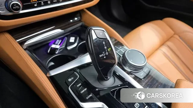 BMW 5 Series (G30) id 3479329 из Кореи 19