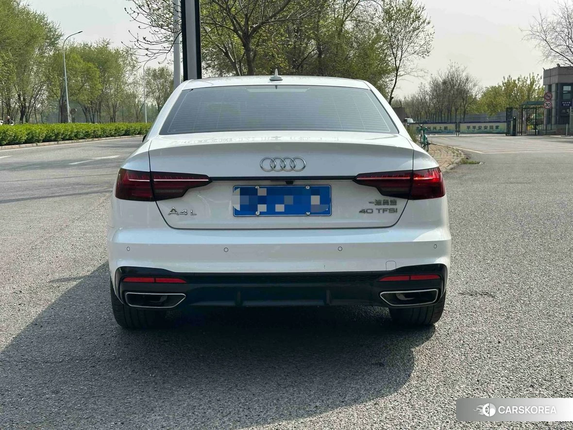 Audi A4L id 4467545 из Китая 9