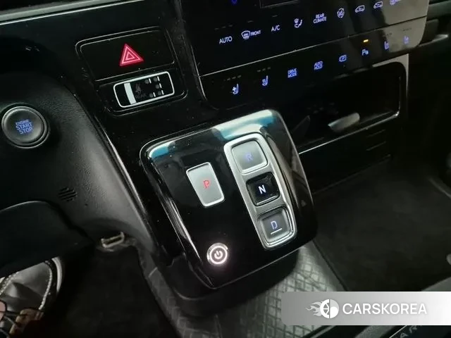 Hyundai Staria id 3696267 из Кореи 18