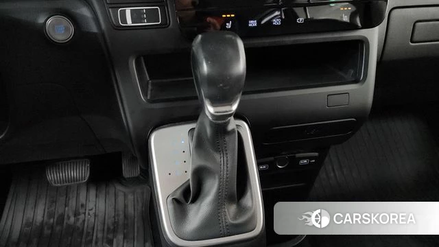 Hyundai Staria id 4899377 из Кореи 31