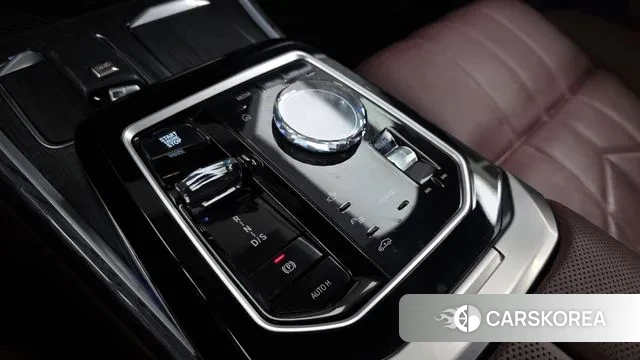 BMW 7 Series (G70) id 3684601 из Кореи 19