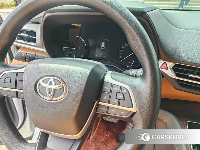 Toyota Saina id 4271976 из Китая 17