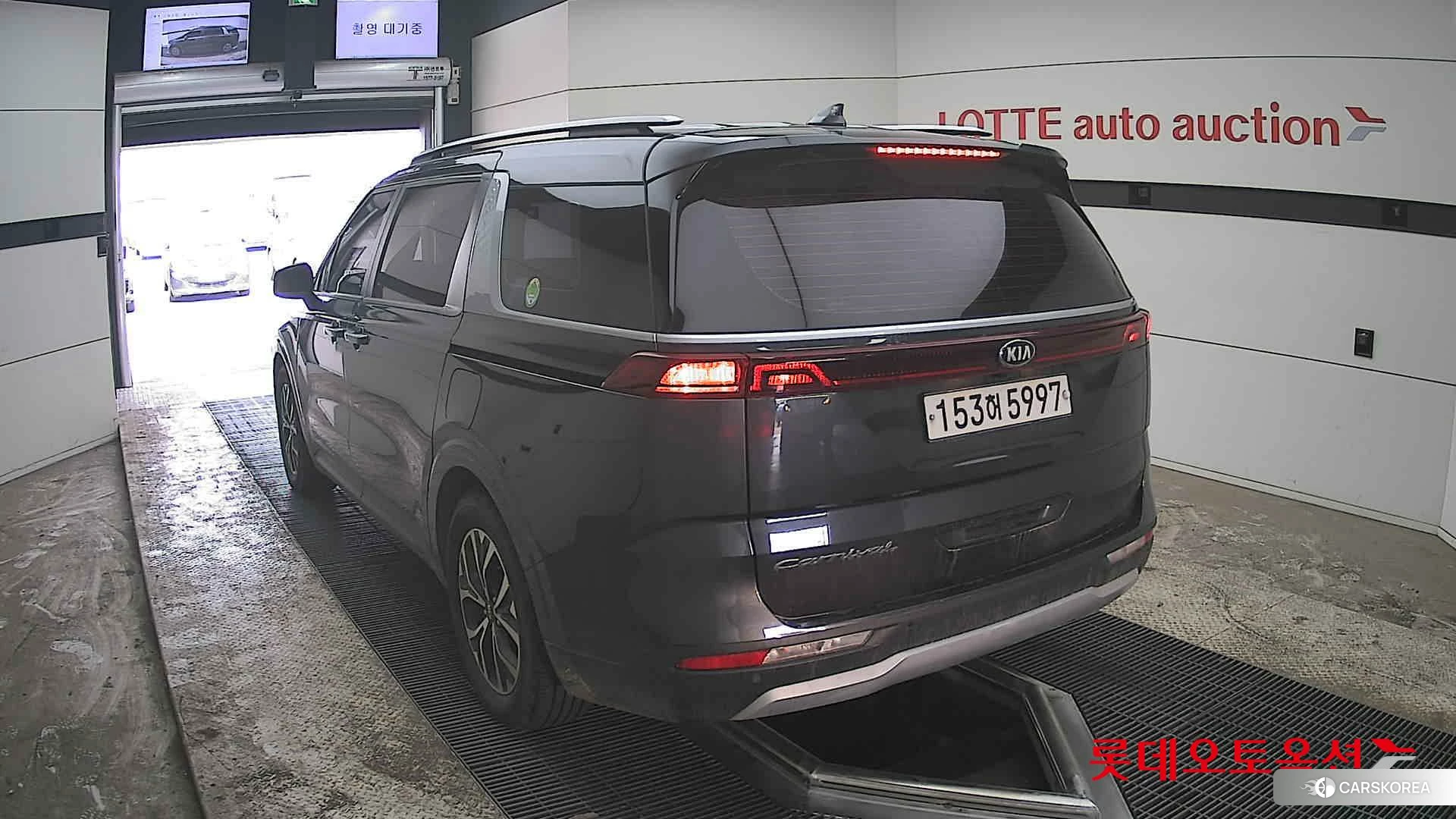 Kia Carnival id 3888420 из Кореи 36