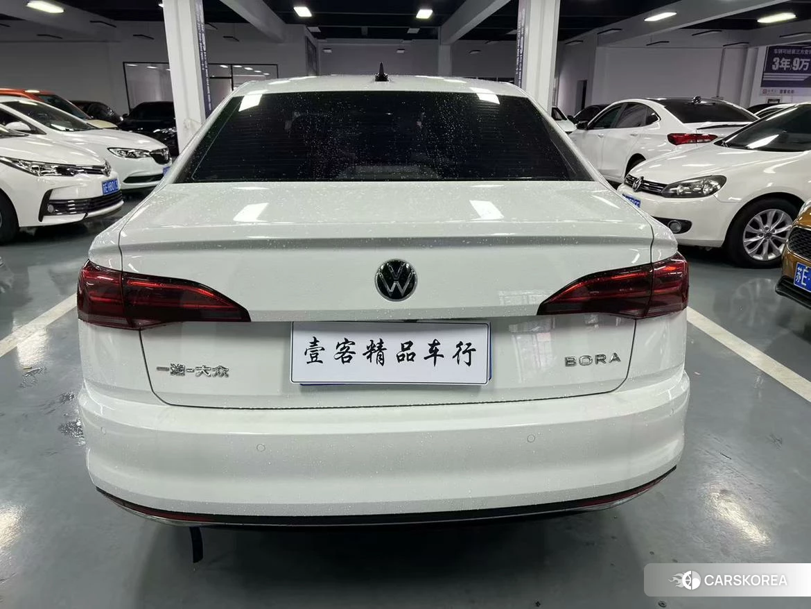 Volkswagen Bora id 4492669 из Китая 9