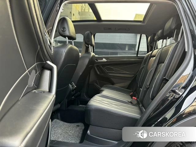 Volkswagen Tiguan L id 4209745 из Китая 12