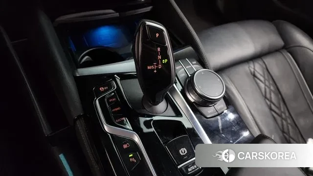 BMW 5 Series (G30) id 3422246 из Кореи 19