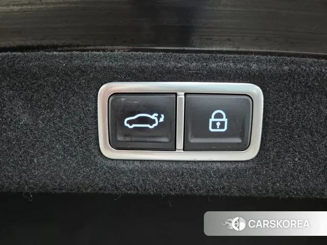 Hyundai Grandeur Hybrid (GN7) id 3333772 из Кореи 19