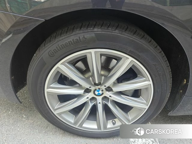 BMW 5 Series (G30) id 4918872 из Кореи 19