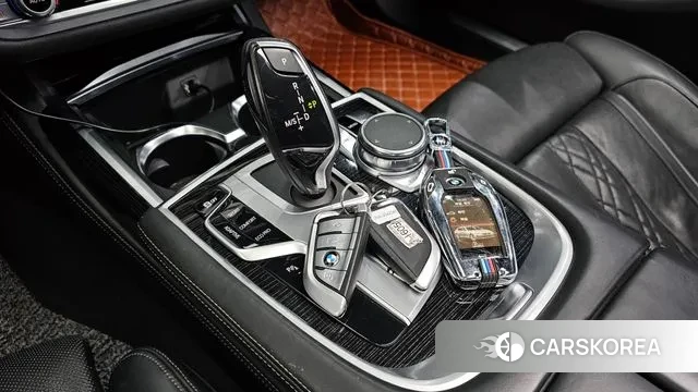 BMW 7 Series (G11) id 3574312 из Кореи 19