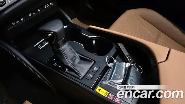 Lexus ES300h 7th generation id 2738170 из Кореи 19