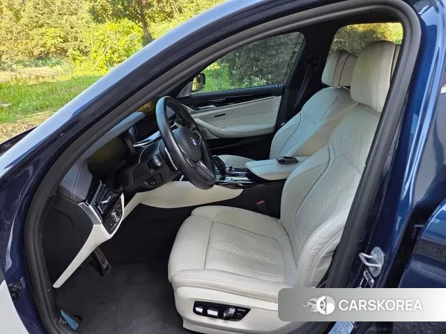 BMW 5 Series (G30) id 2979819 из Кореи 14