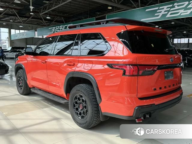 Toyota Sequoia id 4258045 из Китая 17