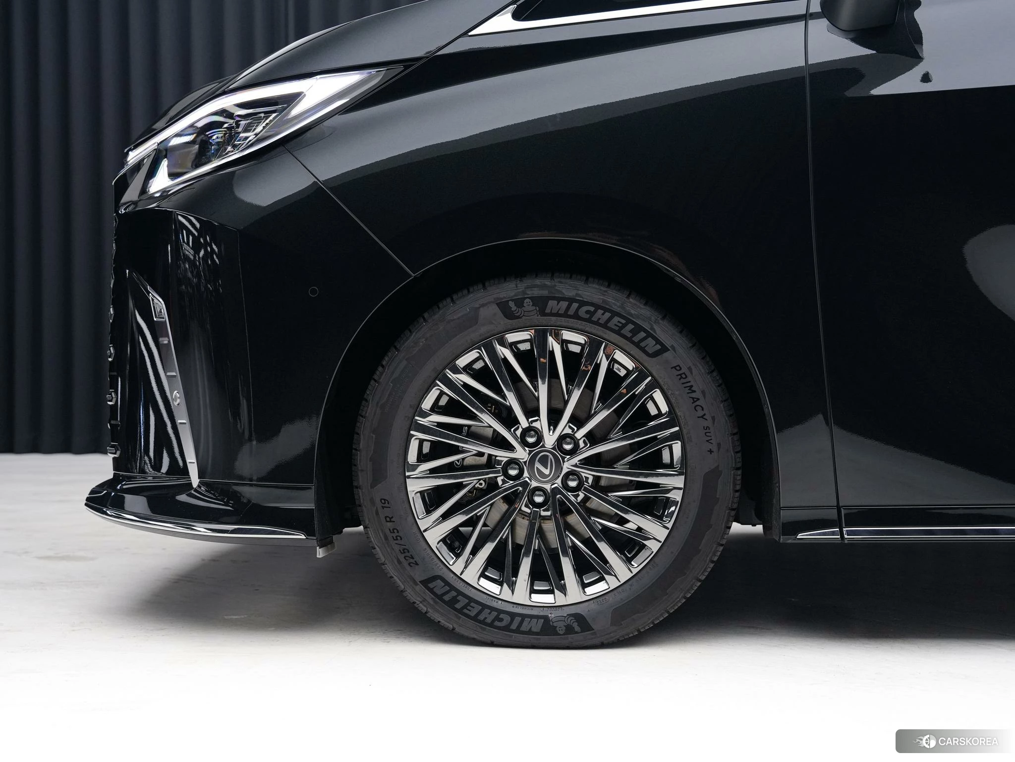 Lexus LM id 4454396 из Китая 23