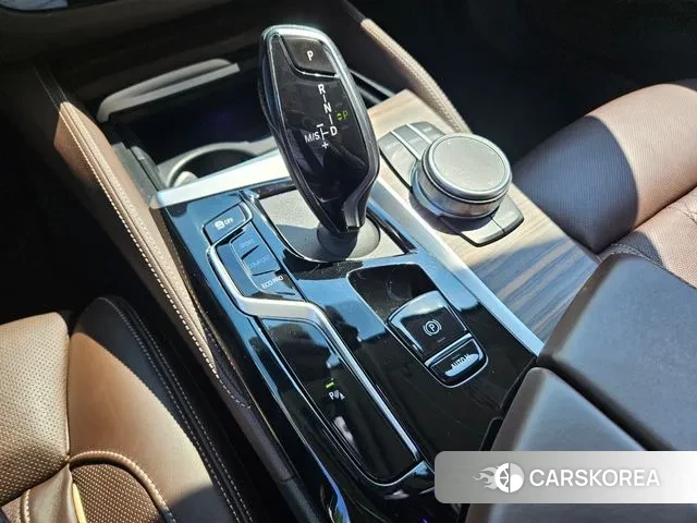 BMW 5 Series (G30) id 2999629 из Кореи 19