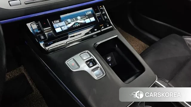 Hyundai The New Grandeur IG Hybrid id 3028664 из Кореи 19