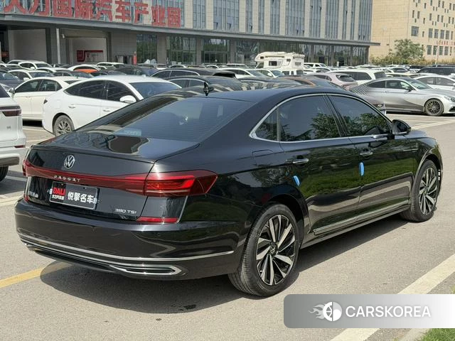 Volkswagen Passat id 4260478 из Китая 9