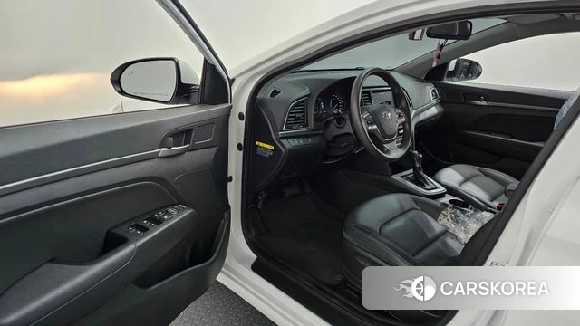 Hyundai Avante AD id 4197179 из Кореи 31