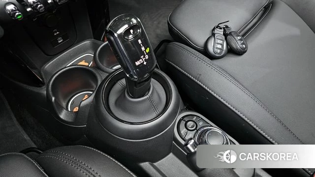 Mini Cooper S id 3922531 из Кореи 19