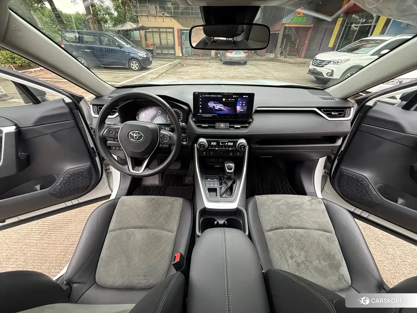 Toyota RAV4 id 4589187 из Китая 30