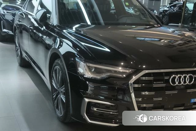 Audi A6L id 4353660 из Китая 9