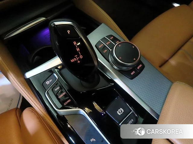 BMW 5 Series (G30) id 4385045 из Кореи 19