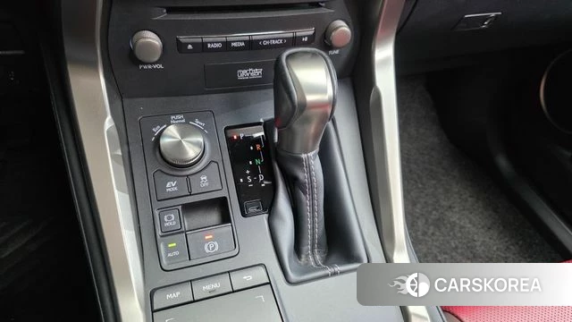Lexus NX300h id 4620474 из Кореи 19