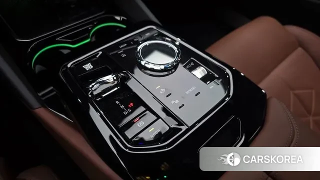 BMW 5 Series (G60) id 3775836 из Кореи 19