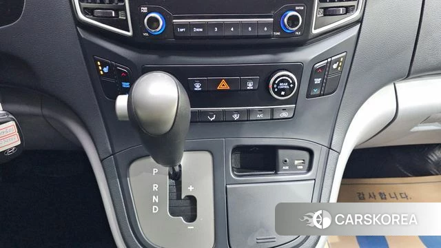 Hyundai The New Grand Starex id 3829392 из Кореи 19