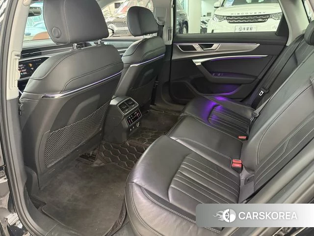 Audi A6L id 3869525 из Китая 16