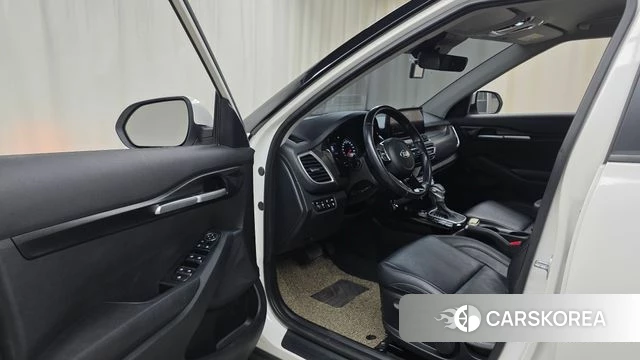Kia Seltos id 4586699 из Кореи 29