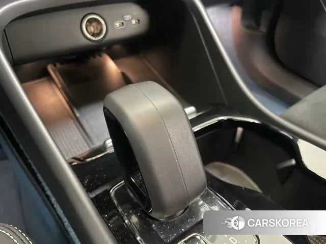 Volvo C40 Richards id 3371455 из Кореи 19