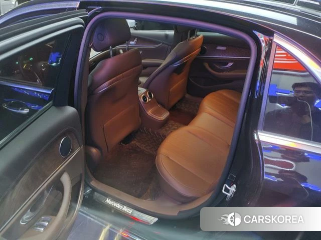 Mercedes-Benz E-class id 4208078 из Китая 9